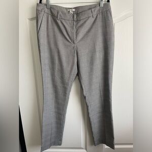 Beautiful ankle cropped slacks